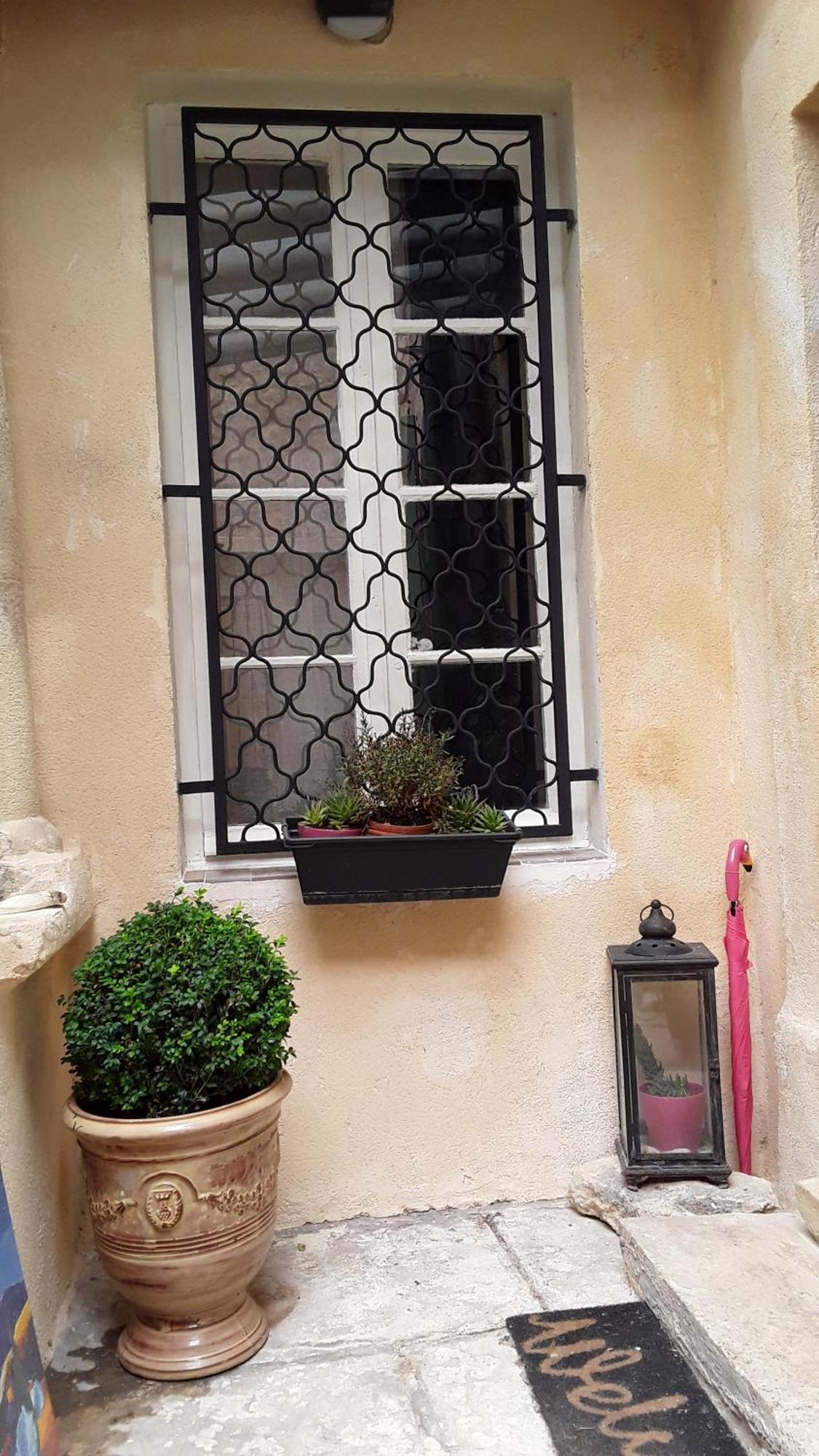 Le Clos Du Rouet Tarascon Εξωτερικό φωτογραφία