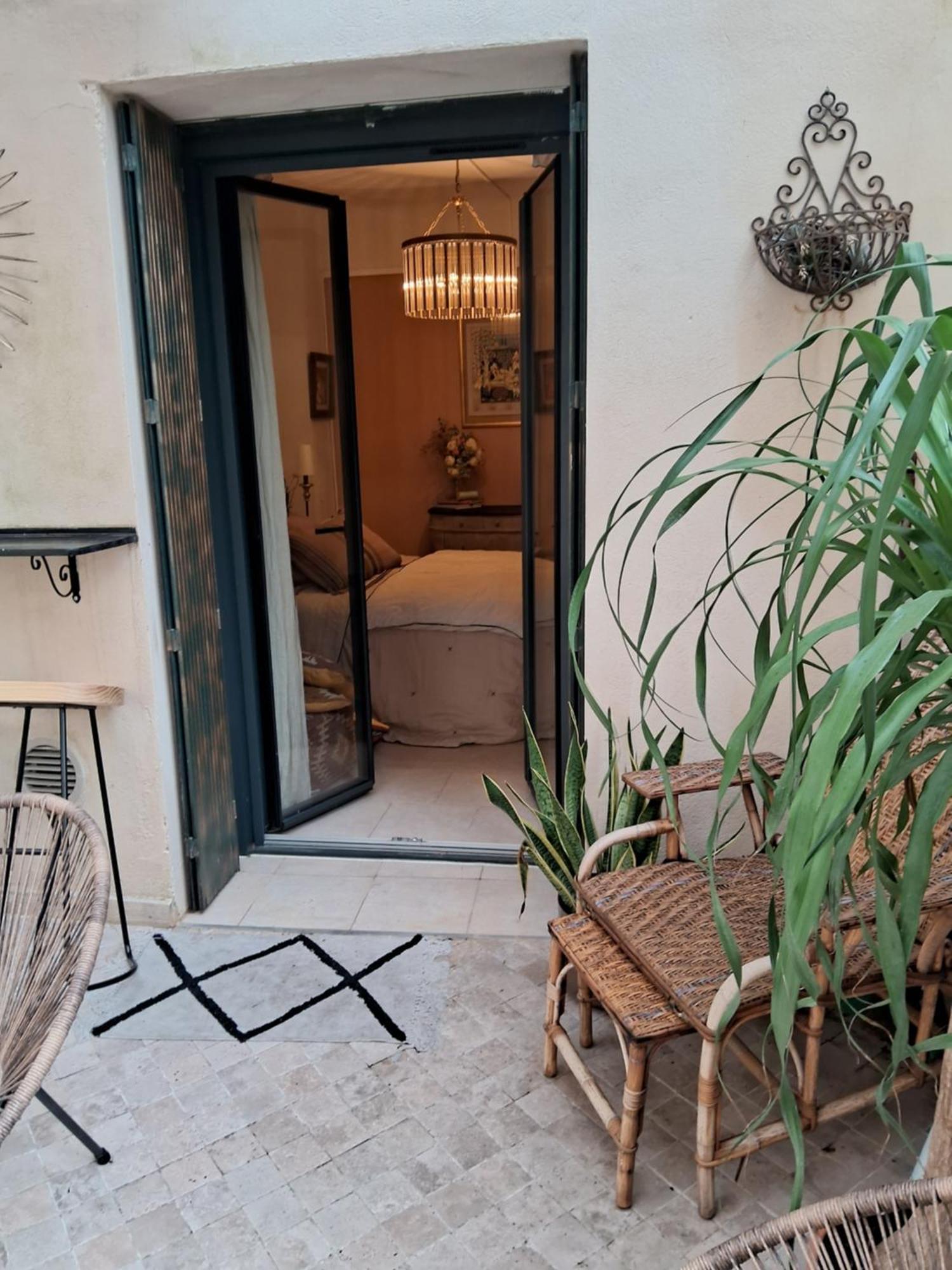 Le Clos Du Rouet Tarascon Εξωτερικό φωτογραφία